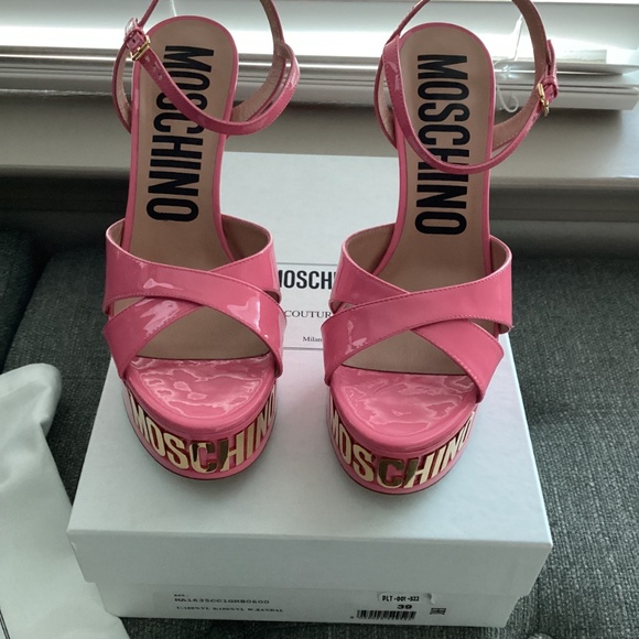Moschino Logo Sole Platform Sandal (Women) 9US / 39EU - Picture 4 of 14